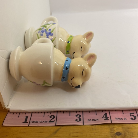 Salt and Pepper Shakers Dogs in Teacups Ceramic 3 1/2” high - Picture 10 of 10